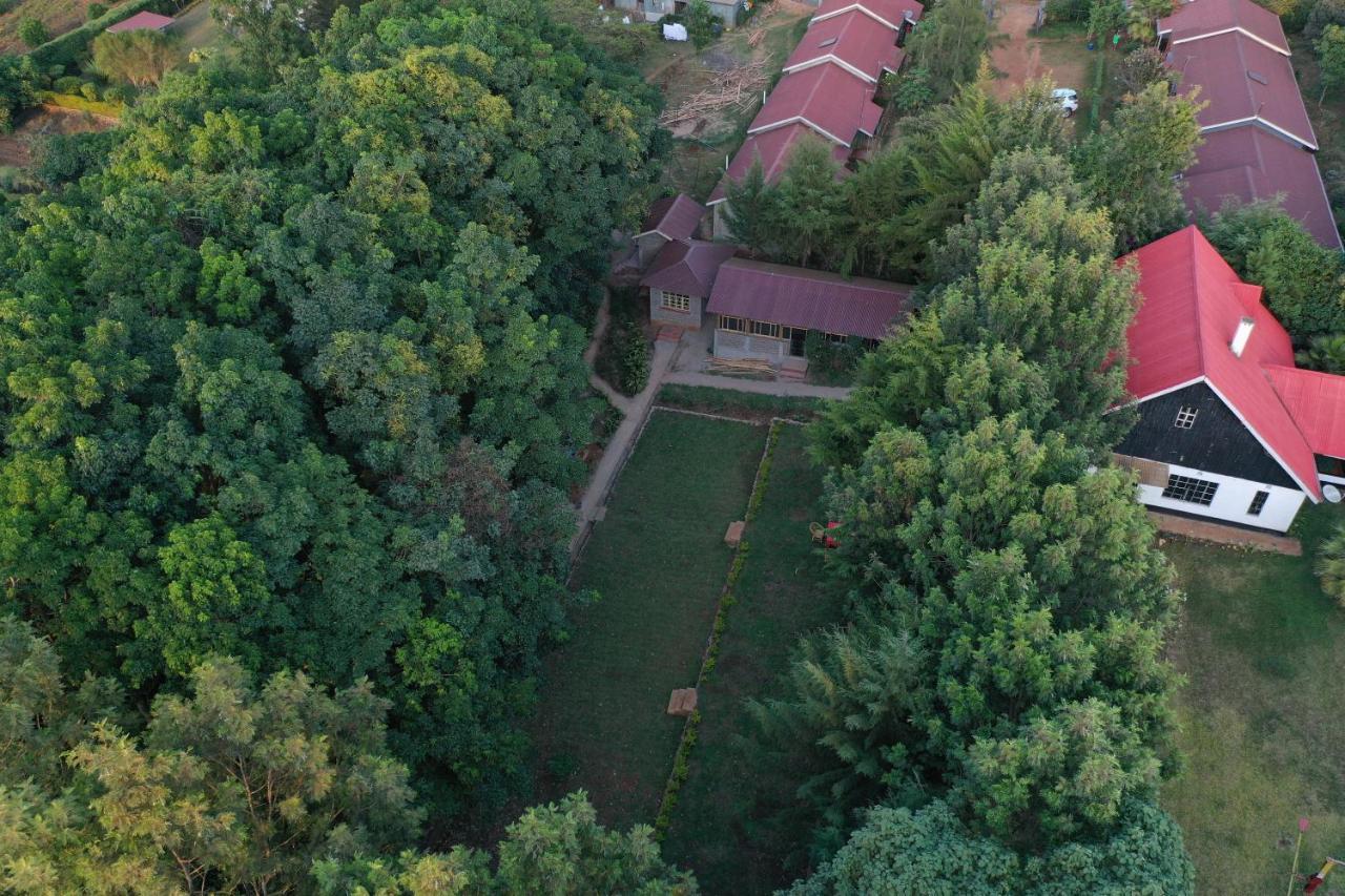 Africana Yard Китале Экстерьер фото